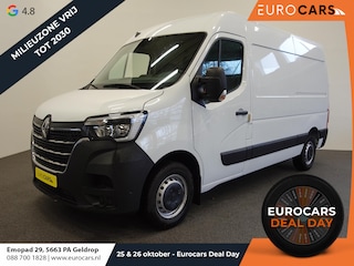 Renault Master T33 2.3 dCi 135 L2H2 BPM VRIJ! Airco Cruise control Parkeersensoren Navigatie Trekhaak