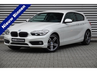 BMW 118i Corporate Lease Essential | Leder | Navi | Bluetooth |