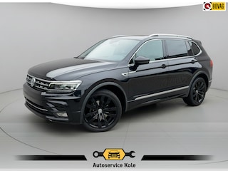 Volkswagen Tiguan 1.5 TSI R-Line * Trekhaak * Camera * Virtual Cockpit * Stoelverwarming *