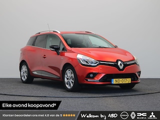 Renault Clio Estate TCe 90pk Limited | Eerste Eigenaar | Volledig Dealer onderhouden | Navigatie | Parkeersensoren achter | lm velgen | Cruise control |