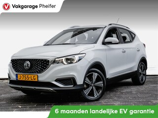 MG ZS EV Luxury 45 kWh Panoramadak/ Leer/ Stoelverwarming/ Adapt. cruise/ Camera/ Carplay