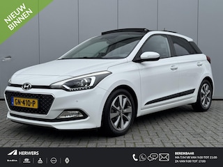 Hyundai i20 1.2 HP i-Motion Premium Glazen schuif-kanteldak / Dealer onderhouden / Vierseizoensbanden / Climate Control / Cruise Control / Licht en Regensensor/ Pakeersensoren voor + achter