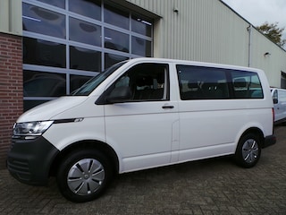 Volkswagen Transporter Kombi 2.0 TDI L1H1 Airco, 9 Personenbus 24,950ex btw. 2 stuks op voorraad!