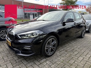 BMW 1-serie BWJ 2021 116i 109 PK Executive Edition AUTOMAAT | APPLE CARPLAY | ANDROID AUTO | NAVI | CLIMA | CRUISE | CAMERA | STOELVERW. | LMV | PDC