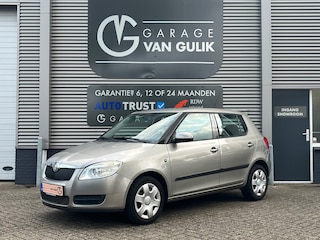 Skoda Fabia 1.2-12V 69PK Comfort 5 deuren Airco,Radio/CdSpeler,Isofix,ElektrischeRuiten,ContinentalBanden,CruiseControlDoetHetNiet