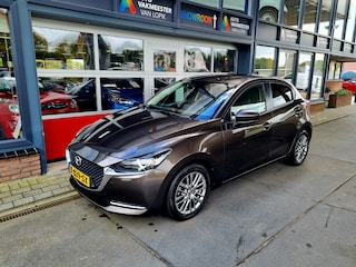 Mazda 2 1.5 SKYACTIV-G 90PK Luxury Trekhaak Stuur / Stoelverw Camera All-in prijs + 12 mnd garantie!