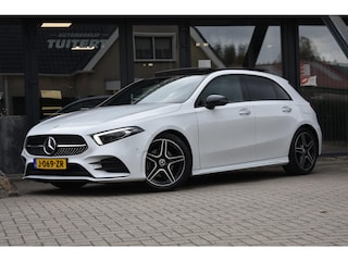 Mercedes-Benz A-klasse 180 AMG NIGHT | SFEERVERLICHTING | PANORAMADAK | APPLE CARPLAY | ANDROID AUTO | KEYLESS | MEMORY SEATS
