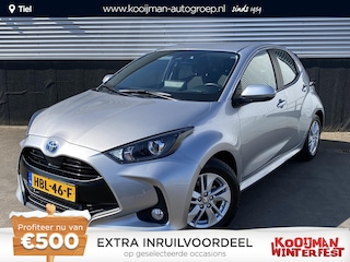 Toyota Yaris 1.5 Hybrid Business Plus Parkeersensoren voor + achter, Stoelverwarming, Apple carplay en/of Android auto navigatie, Adaptieve cruise control, Climate control, Achteruitrijcamera, BTW-auto