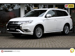 Mitsubishi Outlander 2.4 PHEV 4WD Instyle | Trekhaak | Winterbanden set