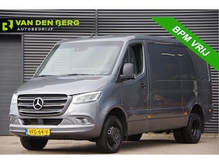 Mercedes-Benz Sprinter 519 3.0 CDI V6 L2H1 LED, LEDER, 3.5T TREKHAAK, STANDKACHEL, DUBBELLUCHT, ADAPT. CRUISE, MBUX 10'', 360 CAMERA, STOELVERWARMING, VOORRUIT VERWARMING, NAVI, CLIMA, NL AUTO, NAP