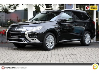 Mitsubishi Outlander 2.4 PHEV 4WD Instyle | Trekhaak | Winterbanden set