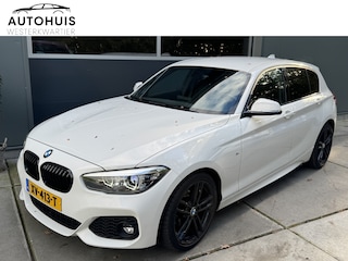 BMW 118i 136pk Automaat Executive PDC Navigatie LED