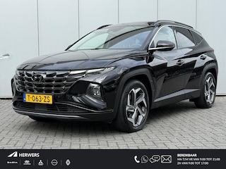 Hyundai Tucson 1.6 T-GDI PHEV Premium Sky 4WD / Lederen Bekleding / NL auto / Open dak / Stoel verwarming en Ventilatie / 19" Lm velgen / Fabrieksgarantie t/m 10-2028 /