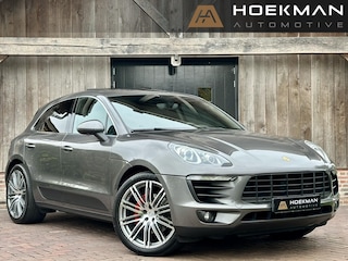 Porsche Macan 3.0 S Automaat | Leer, Panoramadak, Luchtvering, Trekhaak, Stoelverwarming V+A, PDC, Navigatie, Bi-xenon, USB, 21''
