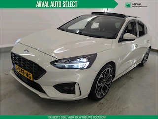 Ford Focus 1.0 EcoBoost Hybrid 125pk ST Line X Business Hatchback | Panoramadak | Stoelverwarming | Navi | CarPlay | Camera | 18"