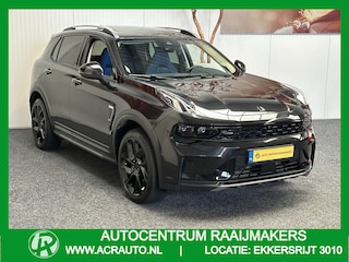 Lynk & Co 01 1.5 BLACK LINE PREMIUM 50 STUKS OP VOORRAAD ! VOL OPTIES ! 360 CAMERA ADAPTIVE CRUISE CONTROL PANORAMA SCHUIF/KANTELDAK APPLE CARPLAY/ANDROID RIJSTROOKSENSOREN ZEER MOOI !! 3010