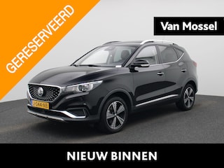 MG ZS EV Luxury 45 kWh Aut. | Panoramadak | Trekhaak | Adaptieve Cruise CTRL | Camera | Stoelverwarming | LMV | Elekt. Verstelbare Bestuurderstoel | DAB | Navigatie