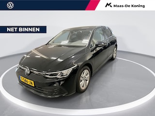 Volkswagen Golf 1.0 TSI 110pk Life · Apple/Android Car Play · Navigatie · P-Sensoren · Sfeerverlichting · Getint Glas · 16'' Inch · Garantie t/m 03-07-2027 of 100.000km