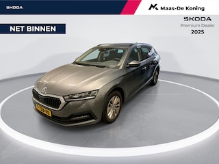 Skoda Octavia Combi 1.0 TSI 110pk Business Edition · Apple/Android Car Play · Navigatie · Elek. Achterklep · Getint Glas · 16'' Inch · Garantie t/m 25-09-2027 of 100.000km