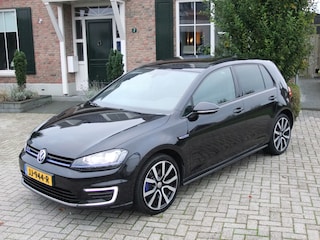 Volkswagen Golf 1.4 TSI GTE , Schuifdak , Led verlichting , Pdc V+A , Carplay , enz.