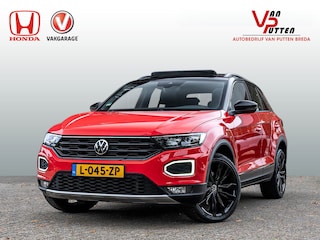Volkswagen T-Roc 1.5 TSI Sport | Automaat | Schuif/kantel panodak | Apple Carplay | ACC | PDC | Achteruitrijcamera | Trekhaak | Stoelverwarming | Navi | Digital dash
