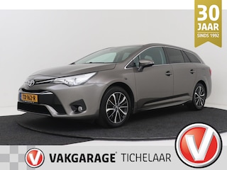 Toyota Avensis Touring Sports 1.8 VVT-i Dynamic | Trekhaak | Stoelverwarming | Navigatie | Camera | 100.000 KM! |