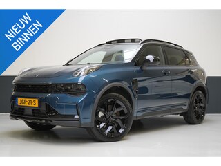 Lynk & Co 01 1.5 | Zwart optiek | Panoramadak | Navigatie | Memory | Apple CarPlay