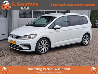 Volkswagen Touran 1.4 TSI Connected Series, R-line, 7-Persoons, Trekhaak, Apple Carplay/ Andriod auto, ACC,