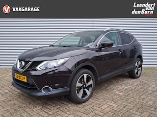 Nissan Qashqai 1.6 N-Connecta | Trekhaak | Pano Dak | Navi | Cruise | Camera