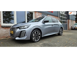 Peugeot 208 1.2 PureTech 100 Allure Carplay! Camera! Navigatie! Nieuw Model! 100PK! Mooie/Nette Auto!