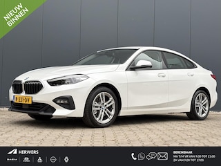 BMW 218i Executive Edition Automaat / Apple Carplay/Android Auto / Cruise Controle / Climate control / Navigatie full map /