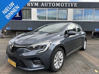 Renault Clio 1.6 E-Tech Hybrid 140 Intens CAMERA| PARKEERSENS. VOOR + ACHTER| RIJKLAARPRIJS INCL. 12 MND BOVAG GARANTIE