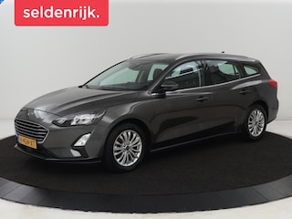 Ford Focus 1.0 EcoBoost Titanium | Trekhaak | Carplay | Navigatie | Keyless | Full LED | Parkeerhulp | Climate control | Cruise control