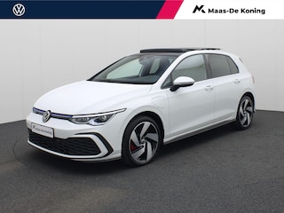 Volkswagen Golf 1.4eHybrid 180kW/245PK GTE · Panoramadak · Parkeersensoren · Stoel- & stuurverwarming