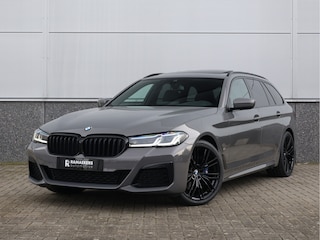 BMW 5-serie Touring 530i High Executive M-Sport 20inch / Bernina Grau / Pano / Camera / Laser
