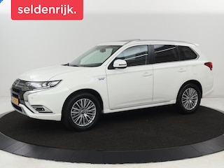Mitsubishi Outlander 2.4 PHEV Intense+ | Schuifdak | Stoelverwarming | Leder/Alcantara | Camera | Carplay | Keyless | Stuurverwarming | Full LED | Climate control | Cruise control | Plug In