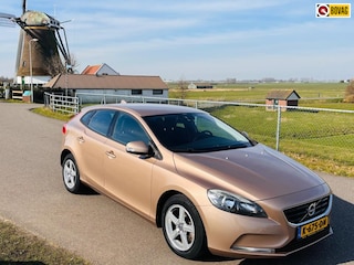 Volvo V40 1.6 T3 Summum|Goed onderhouden|Camera|parkeers sensoren achter