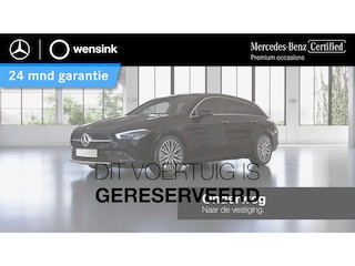 Mercedes-Benz CLA Shooting Brake 180 Luxury | Panoramadak | Distronic | Getint glas | Stoelverwarming |
