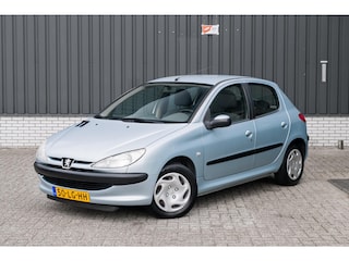 Peugeot 206 1.4 X-line*5-Deurs*Lage KM*