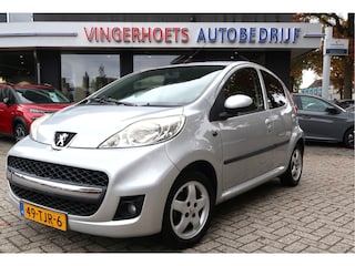 Peugeot 107 1.0-12V Black & Silver Edition * Hele Mooie * Alcantara Bekleding * Airco * 5-Deurs * Correct Onderhouden * Vingerhoetrs; Vierde Generatie Eersteklas Service !