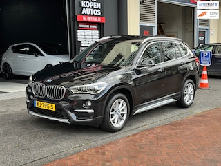 BMW X1 SDrive20i Automaat Leer Navi Clima Pano
