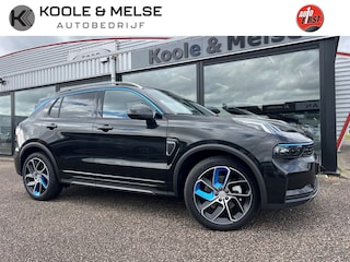 Lynk & Co 01 1.5 261pk PLUG iN HYBRID , ( kOMT 24 OKTOBER BINNEN ) PANODAK , 360gr CAMERA , ADAPTIVE CC , STUURVERWARMING , CARPLAY