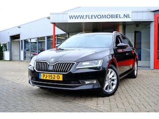 Skoda Superb Combi 1.6 TDI Style Business Xenon|Navi|ParkAssist|Clima|LMV|Apple CarPlay