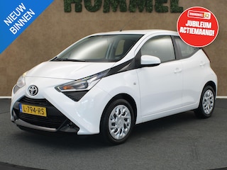Toyota Aygo 1.0 VVT-i x-play - ACHTERUITRIJCAMERA - APPLE CARPLAY/ANDROID AUTO - BLUETOOTH TELEFOONVOORBEREIDING - LED VERLICHTING - CLIMATE CONTROL / AIRCO - MULTIFUNCTIONEEL STUURWIEL