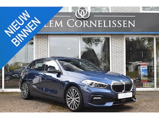 BMW 118i High Exe ACC Leder Pano Head Up Elc Stoel