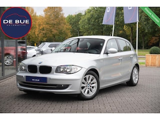 BMW 118i 2.0 143 PK|Org NL NAP|Trekhaak|5 DRS|Business Line|Airco|Cruise|6 bak|Volledig Onderhouden