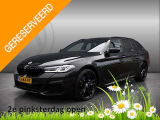 BMW 5-serie Touring 530e xDrive Business Edition Plus LASER KOPLAMPEN | HEAD-UP DISPLAY | PANORAMADAK | M-SPORT INTERIEUR | 360 CAMERA | WEGKLAPBARE TREKHAAK | DODEHOEK DETECTIE | ELEKTRISCHE STOELEN | STOEL/STUUR VERWARMING | FABRIEKSGARANTIE TOT 2027 | NEDERLANDSE AUTO