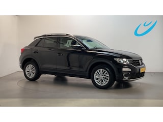 Volkswagen T-Roc 1.5 TSI 150pk Style Business Navigatie Parkeersensoren Climate Control