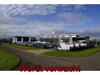 Mercedes-Benz Sprinter 319 V6 3.0 CDI L2H1 DC Black Edition Full options, Adaptieve Cruise, 360 Camera, 10,5'' Mbux, LED, Stoelverwarming, Automaat, Leder, BPM Vrij!