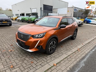 Peugeot 2008 1.2 PureTech Allure, Navi, 12 mnd Garantie, Dealer auto